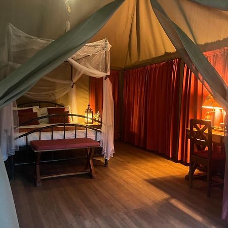 Ikweta Safari Camp Hotel Maua Luaran gambar