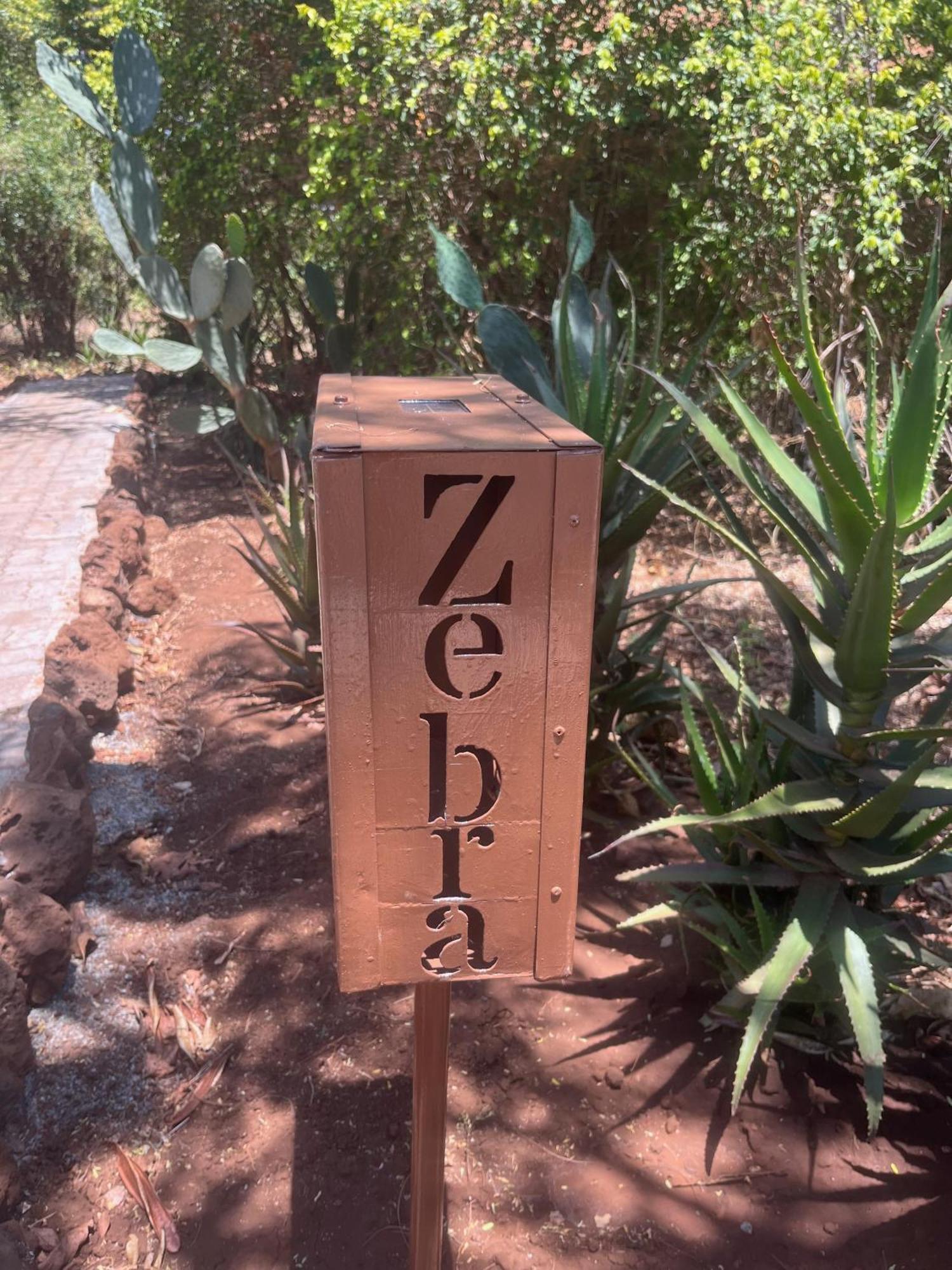 Ikweta Safari Camp Hotel Maua Luaran gambar