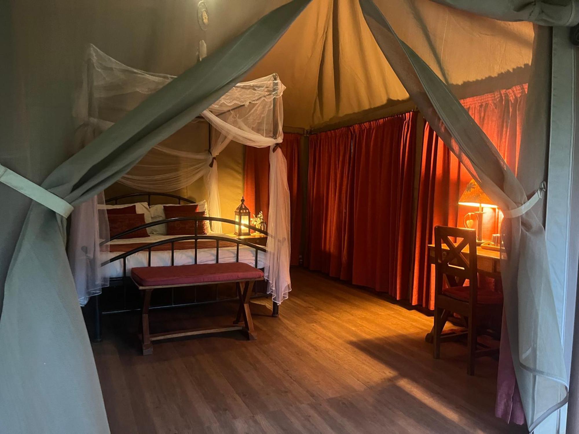 Ikweta Safari Camp Hotel Maua Luaran gambar
