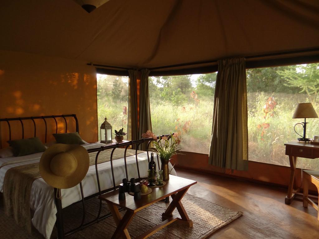 Ikweta Safari Camp Hotel Maua Luaran gambar