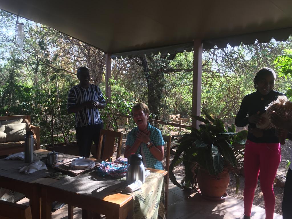 Ikweta Safari Camp Hotel Maua Luaran gambar