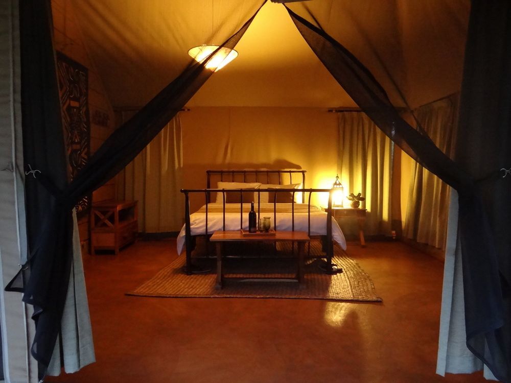 Ikweta Safari Camp Hotel Maua Luaran gambar