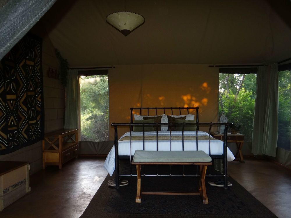 Ikweta Safari Camp Hotel Maua Luaran gambar